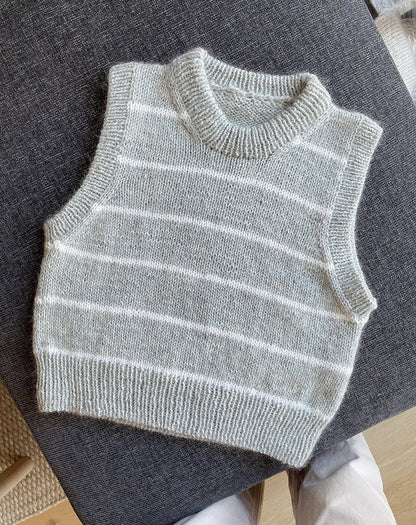 Sunde Slipover | wunderschöne Streifen aus Peer Gynt und Tynn Silk Mohair von Sandnes Garn