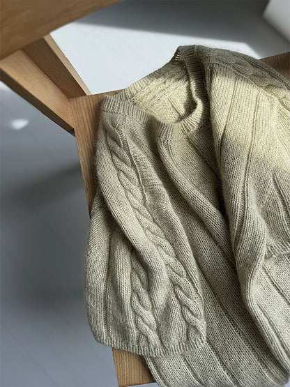 Braidy Loop Tee | bezaubernde Schulter mit Zopfmuster aus Cotton Merino und Soft Silk Mohair von Knitting for Olive