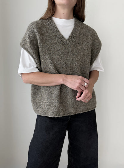Moon Set Slipover | brīva piegriezuma klasiska veste no Le Lambswool dzijas, ko piedāvā Biches & Bûches