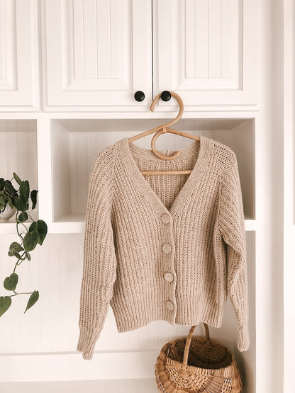 Seasons Cardigan | un classique indémodable en Alpakka Ull de Sandnes Garn