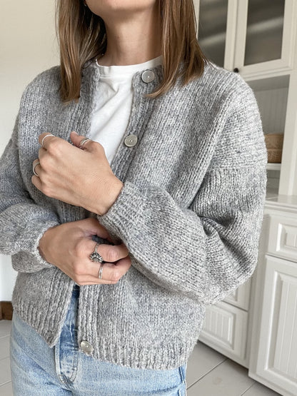 Traveler´s Cardigan | light and warm with Plötulopi by Lopi Island