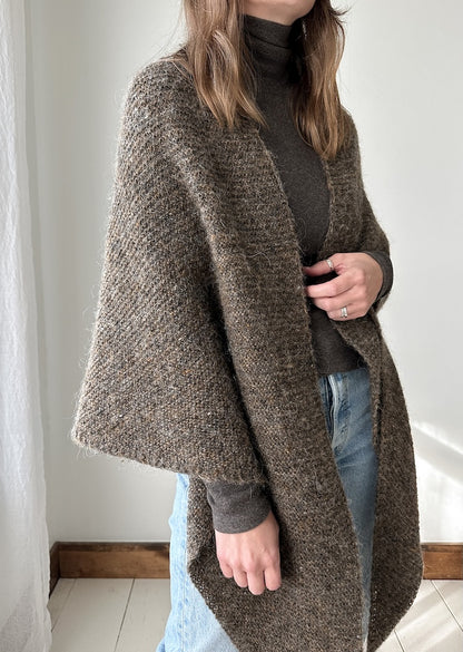 Winter Tales Blanket Shawl | grand châle léger en Plötulopi de Lopi Island