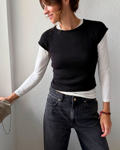 Mini Tee | simple et indéniablement beau de la collection Line de Sandnes Garn