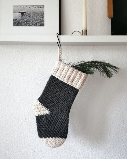Nikolaus Stocking | festive from Fritidsgarn by Sandnes Garn
