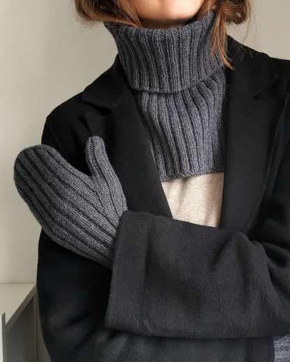 Paula-m Winter Essentials Set aus Mütze, Schalkragen und Handschuhen oder Stulpen mit Sunday von Sandnes Garn 2