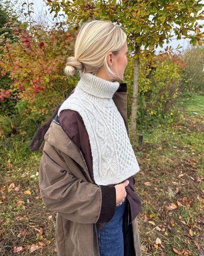 PetiteKnit Dagmar Neck mit Atls von Sandnes Garn 4