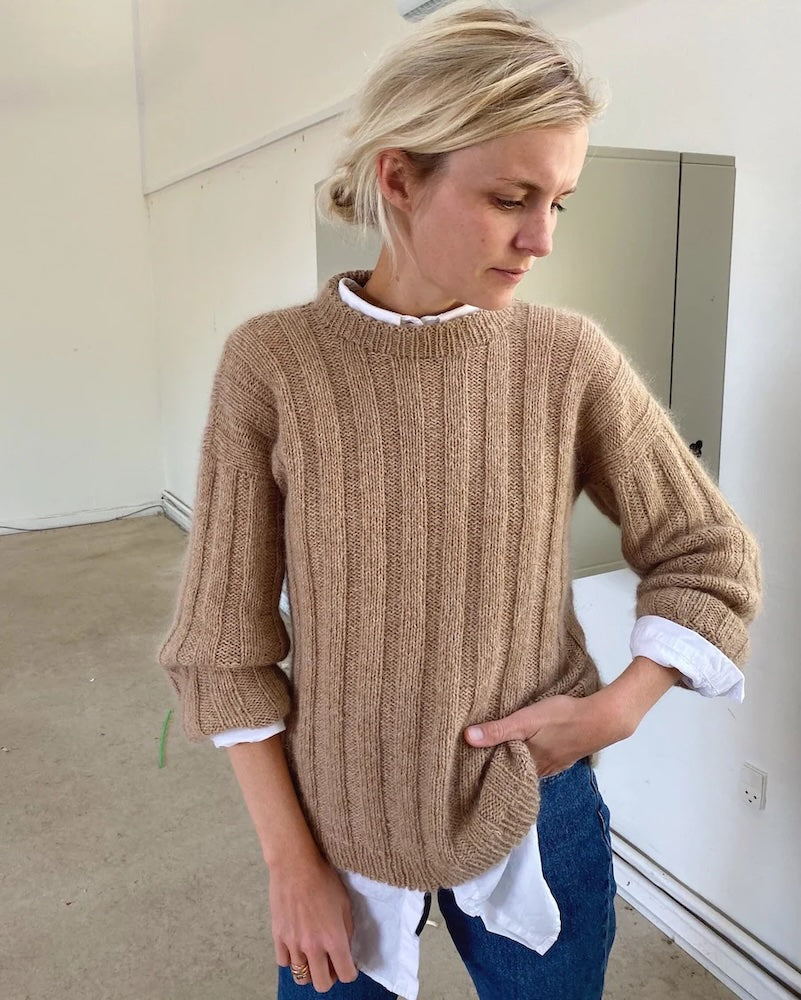 Pull à rayures verticales | long et doux, tricoté avec les fils Sunday et Tynn Silk Mohair de Sandnes Garn