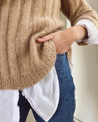 Pull à rayures verticales | long et doux, tricoté avec les fils Sunday et Tynn Silk Mohair de Sandnes Garn