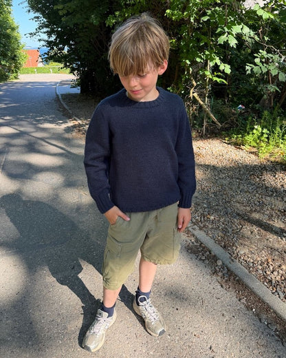 Niels Sweater Kids | macht jedes Abenteuer mit: aus Peer Gynt von Sandnes Garn