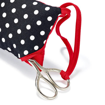 Pincushion with scissors 