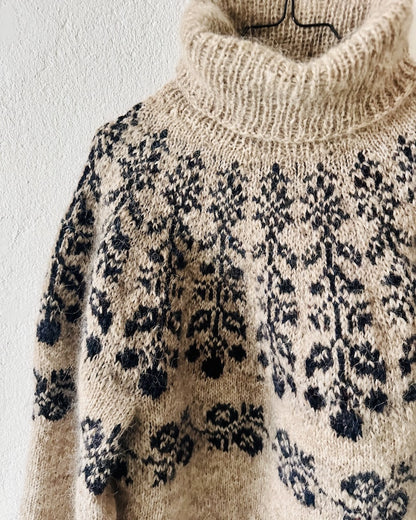 Blueberry Sweater | berry pattern from Plötulopi and Tynn Silk Mohair
