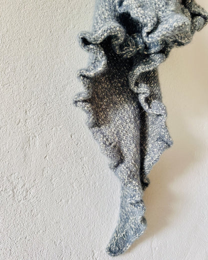 Ruffle Shawl | licht met een nonchalante ruchesrand van Le Coton & Alpaca van Biches & Bûches