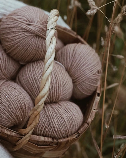 Heljä Hat | extremely soft cable pattern from Classic Cashmere by Cardiff