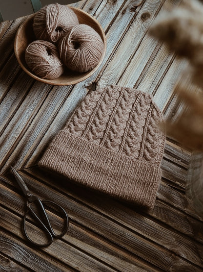 Heljä Hat | extremely soft cable pattern from Classic Cashmere by Cardiff