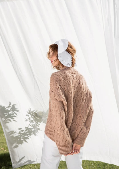 Haley-pullover | kaunis palmikkokuvio Double Sunday- ja Tynn Silk Mohair -langasta Sandnes Garnilta