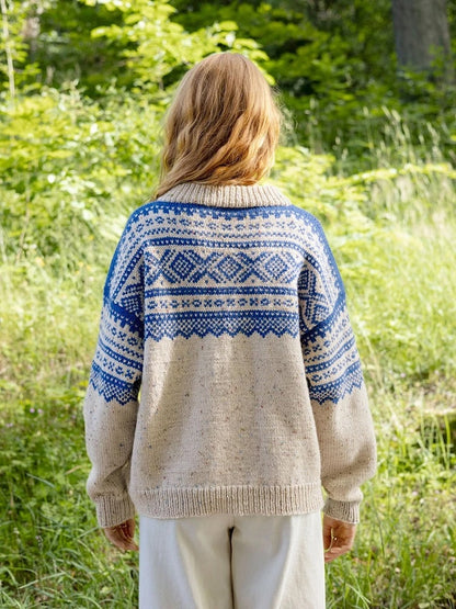 Sandnes 2410 Norske Ikoner Marius Frauenpullover mit Peer Gynt 7