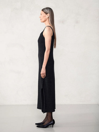 Robe Emerson | Robe à bretelles avec fils Alpaca Silke et Alpaca Folgetrad de Sandnes 2507