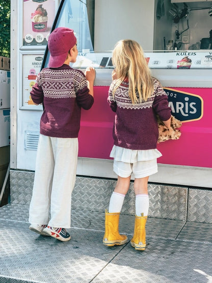 Marius Sweater Junior - light and durable | made from Tynn Peer Gynt by Sandnes Garn