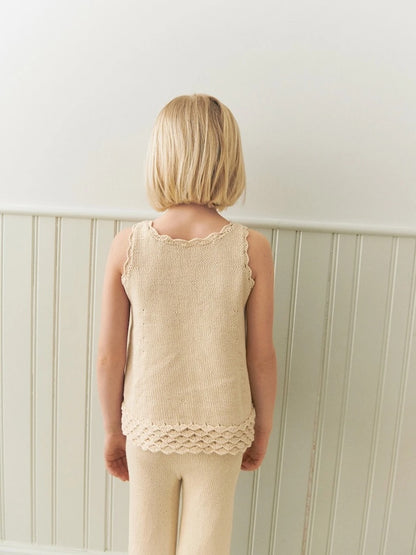 Roselyn Set Junior | fantastische Rüschen aus Mandarin Petit von Sandnes Garn