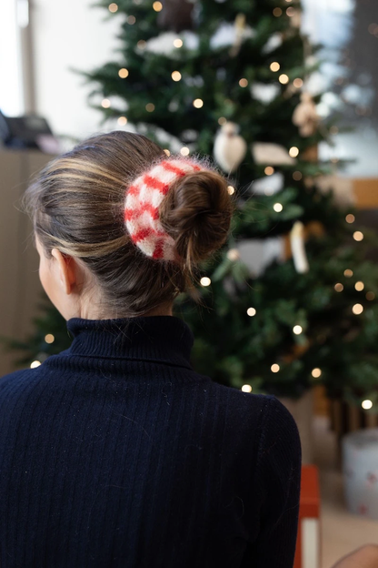 Sandnes Knit a Scrunchie Set mit Gratisanleitung aus Ballerina Chunky Mohair von Sandnes Garn 4