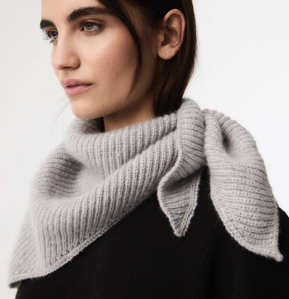 Sailor Scarf | delicate cloth in half brioche with Classic Cashmere by Cardiff