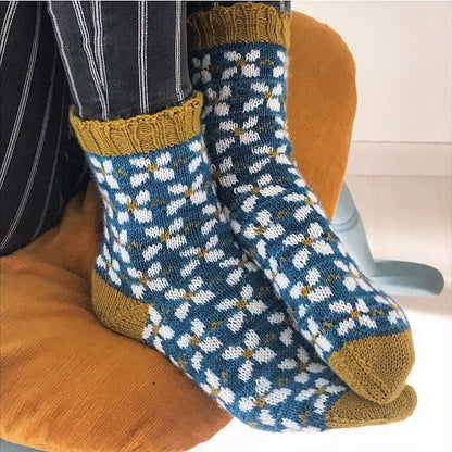 Whoops a Daisy Socks | traumschöne Gänseblümchen aus Jawoll von Lang