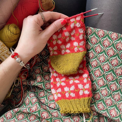 Whoops a Daisy Socks | traumschöne Gänseblümchen aus Jawoll von Lang