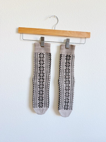 Apricity Socks | Liebesbrief an den Winter aus 1 Class Cashmere von Mayflower Denmark
