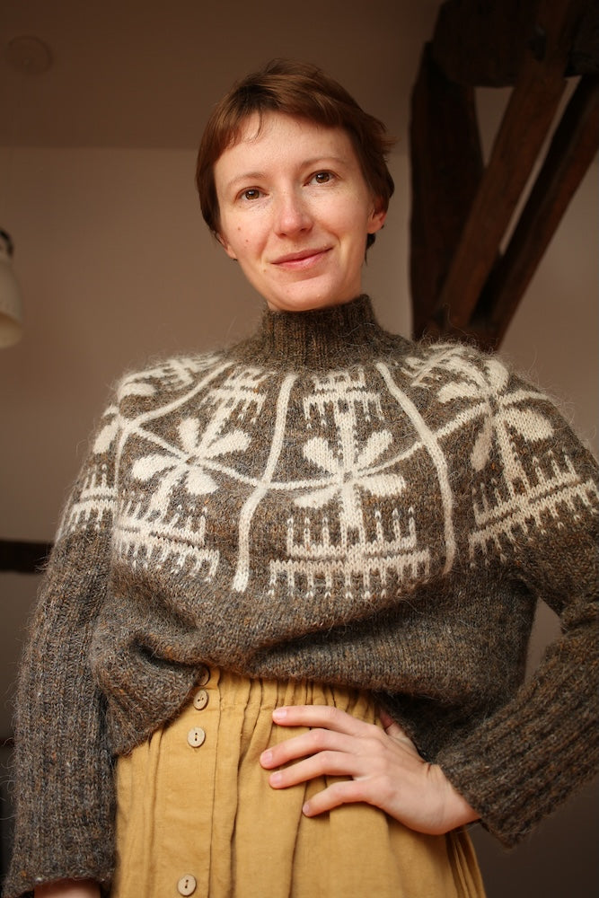 Yardana Pullover | floral Norwegian pattern with Plötulopi from Lopi Island