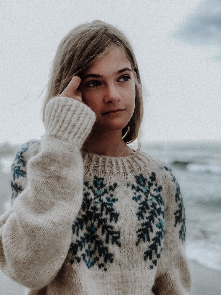First Light Sweater (PDF, englisch) - Anleitung