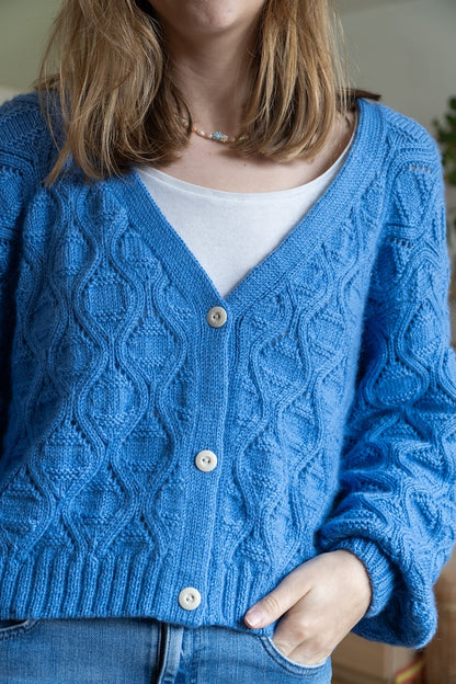 Waves Cardigan | bezaubernde Wellen aus Double Sunday von Sandnes Garn